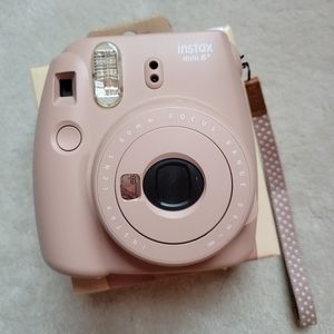 ⭐️SOLD⭐️ Instax Mini 8+ (read description)